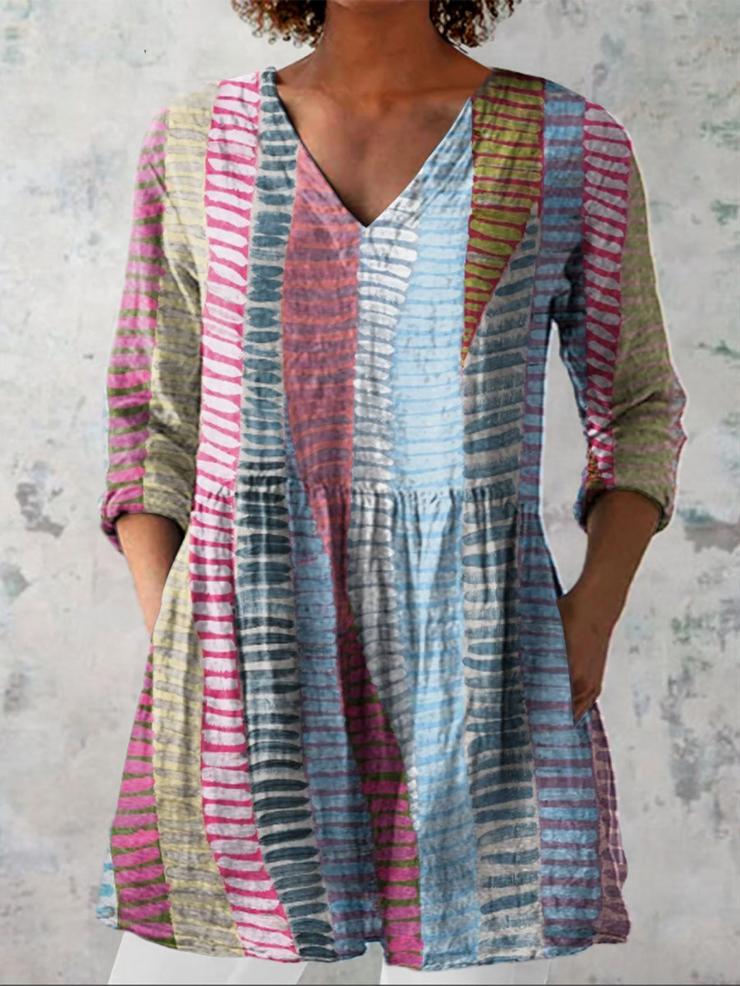 Carina – Lång blus med v-ringning
