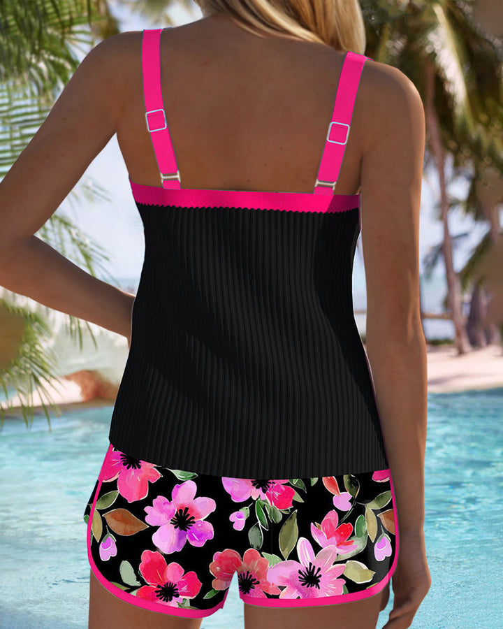Inger – Blommig tankini med shortsbottom