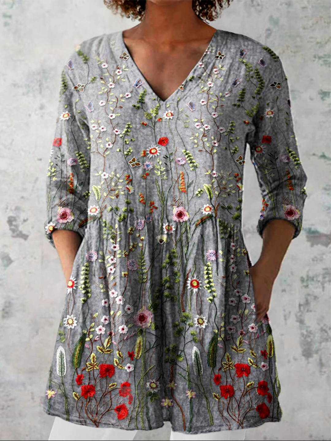 Birgitta – Lång blus med v-ringning