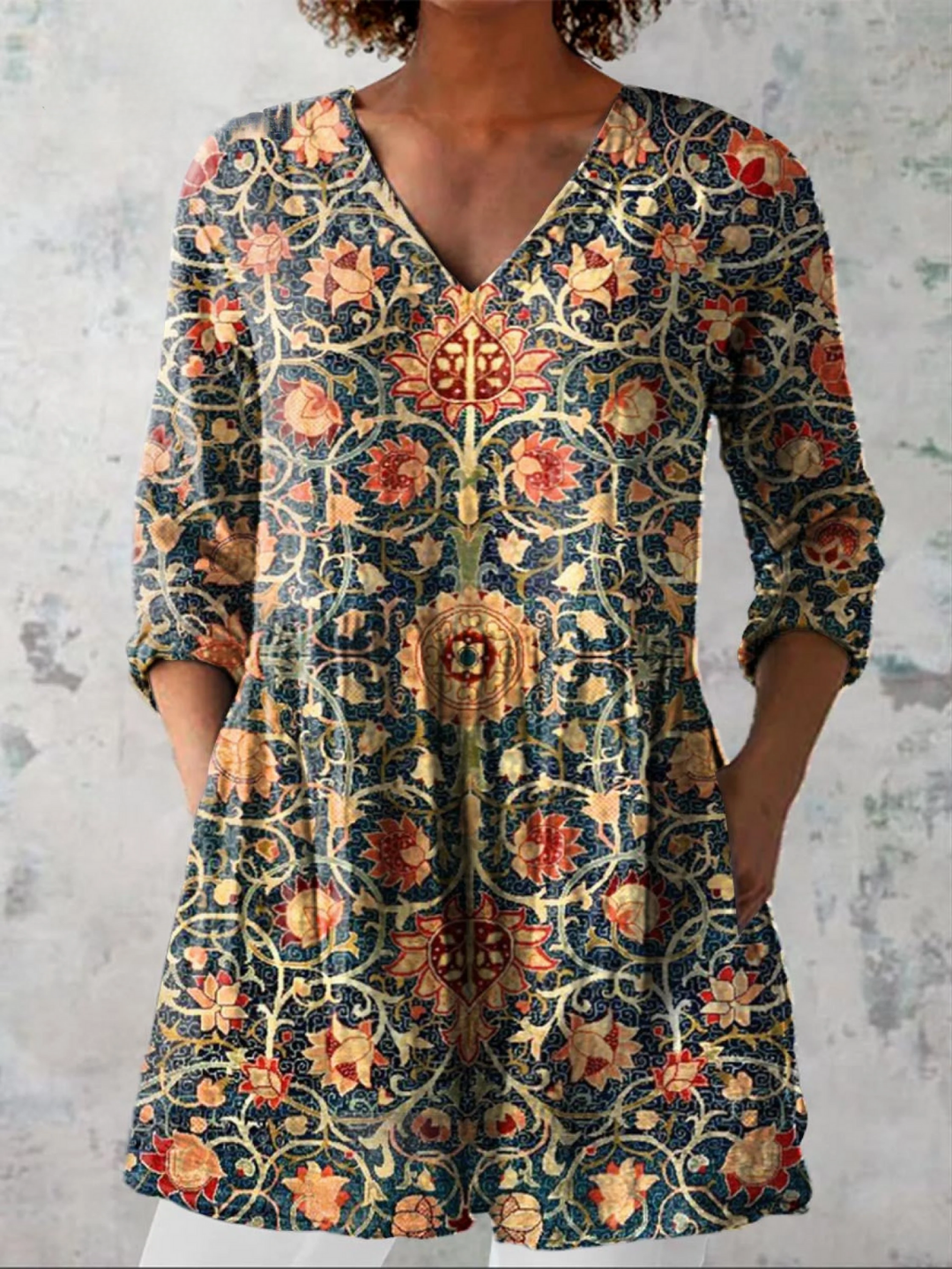 Eva – Lång blus med v-ringning