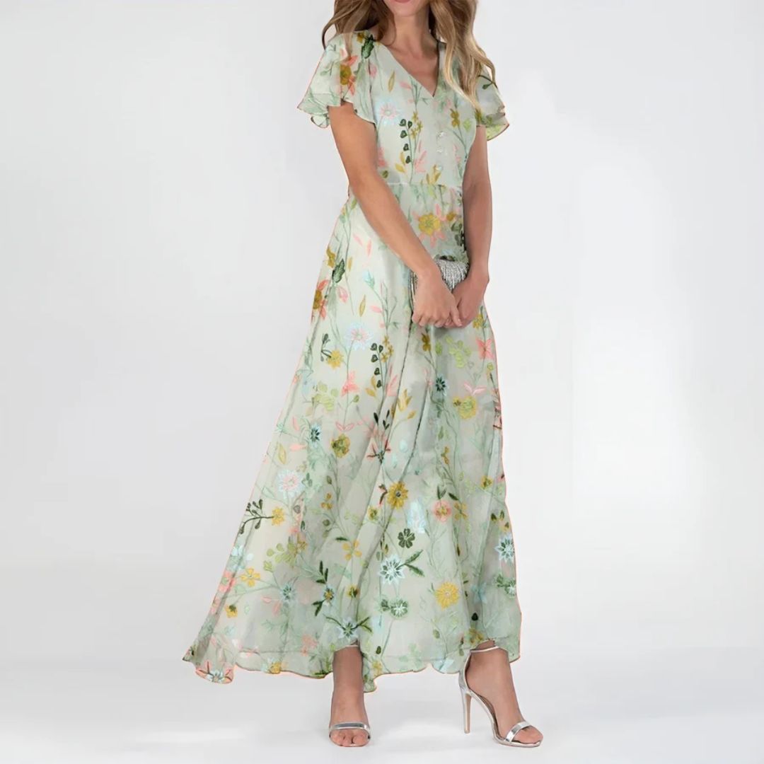 Ylva – Blommig maxiklänning med smickrande passform