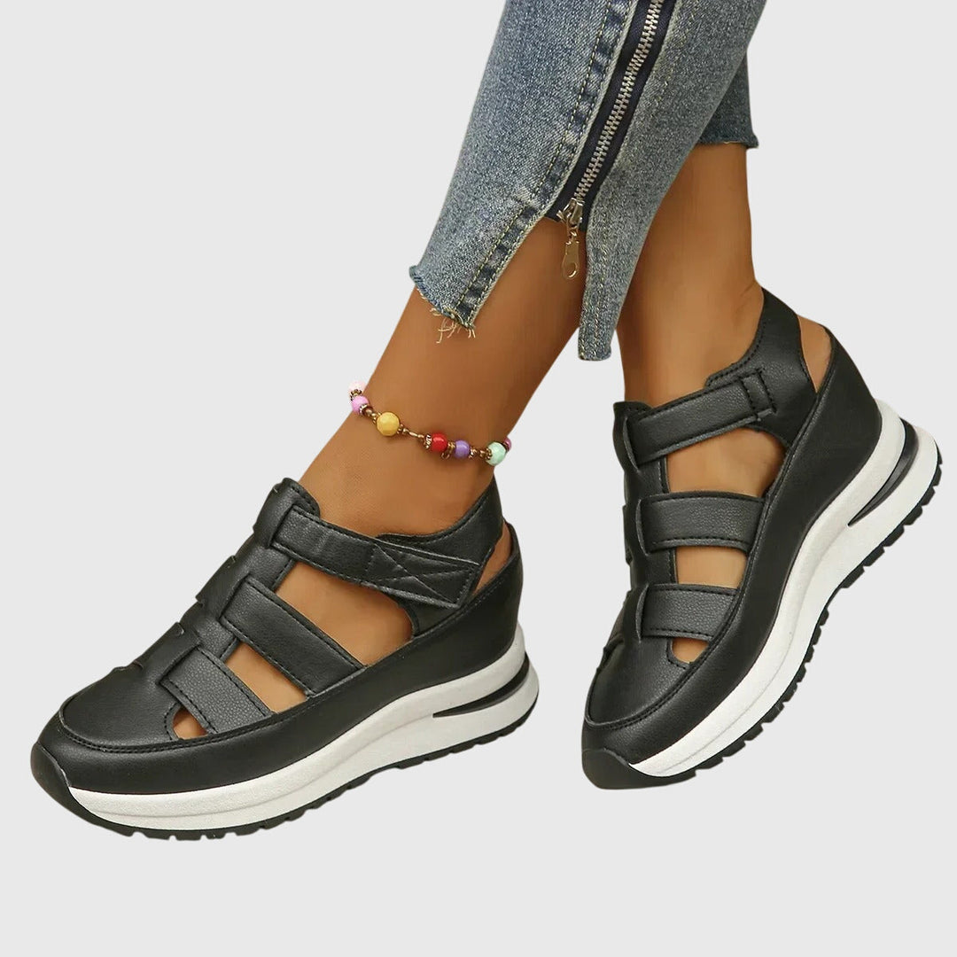 Gudrun – Ortopediska sandaler