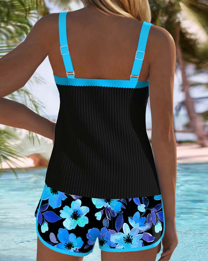 Inger – Blommig tankini med shortsbottom