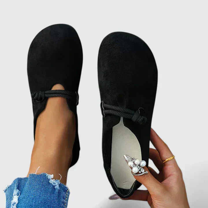 Astrid | Orthopedic slip-ins with anatomical comfort and timeless style