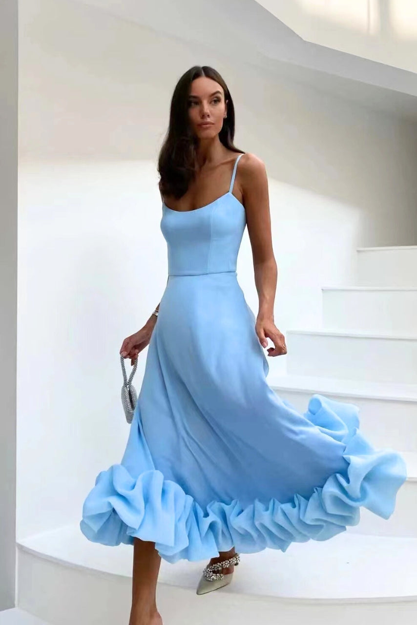 Ragnhild – Elegant flödande klänning