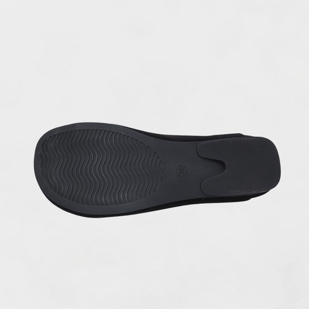 Astrid | Orthopedic slip-ins with anatomical comfort and timeless style