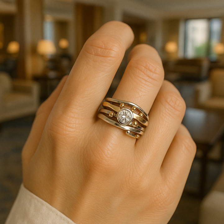 BRIDGET | TIMELESS GOLD INLAY RING
