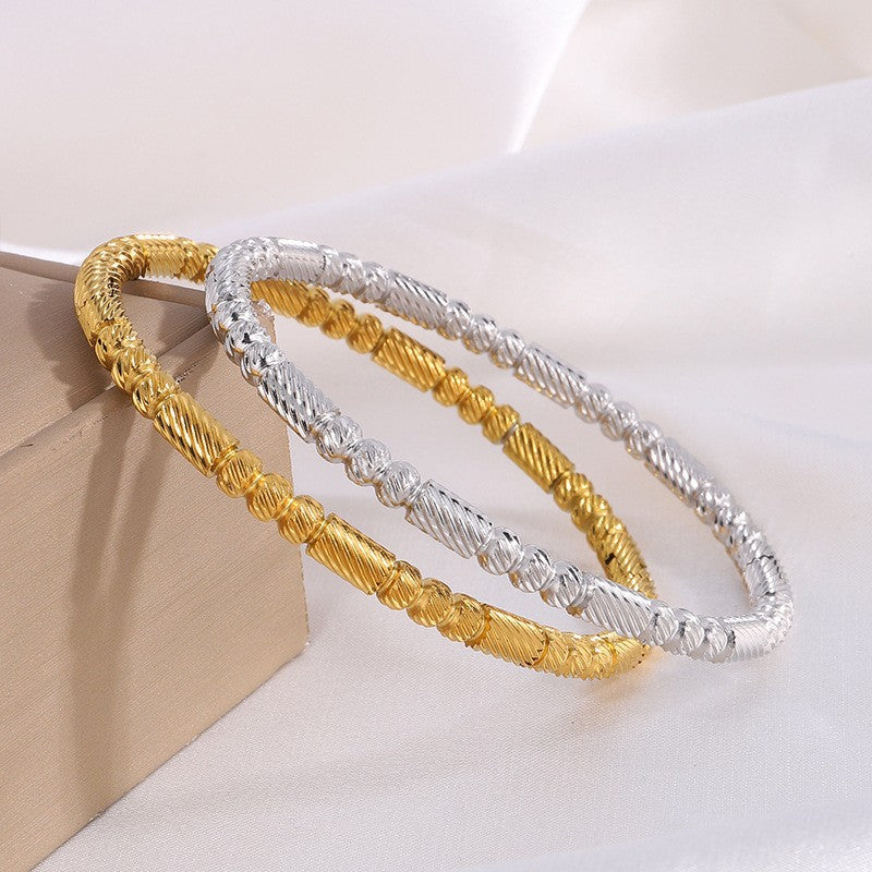 Elegant guldarmband från Isavetta Bruni