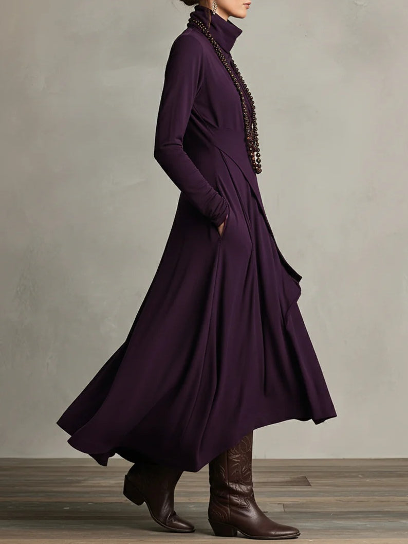 Hillevi – Elegant höghalsad asymmetrisk draperad maxiklänning