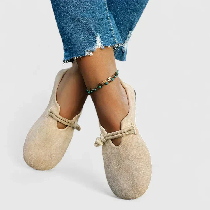 Astrid | Orthopedic slip-ins with anatomical comfort and timeless style