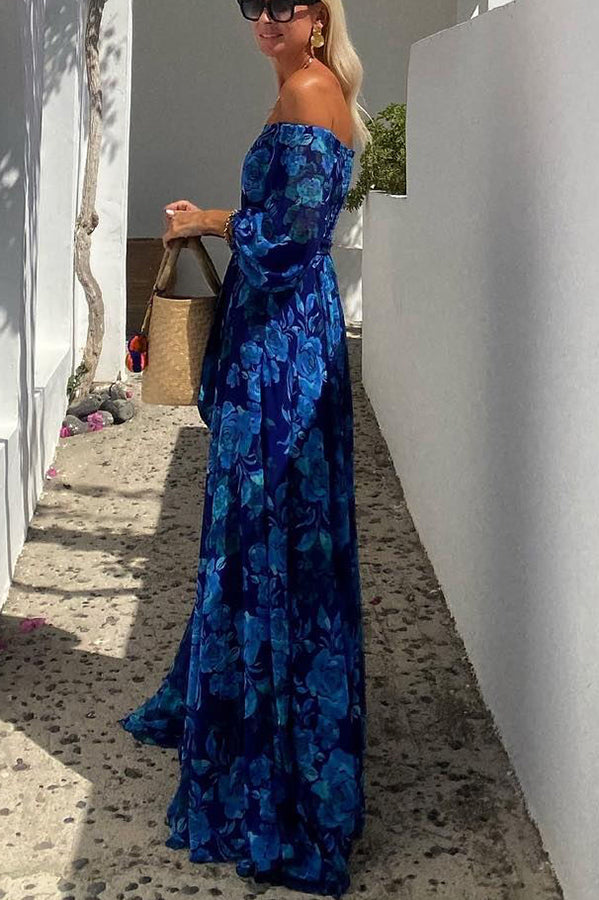 Ulla – Lång blomtrycksklänning med off-shoulder-ärmar