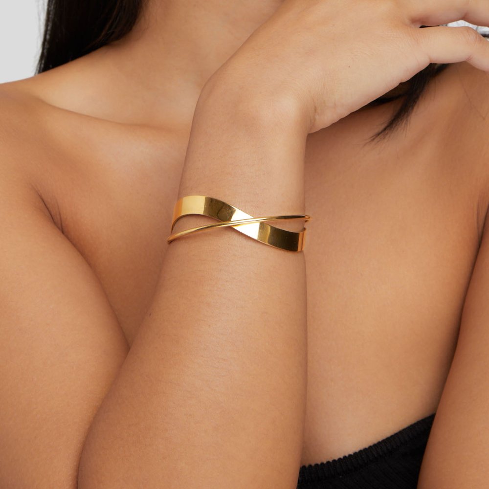 SOPHIA | ELEGANT GOLD BRACELET