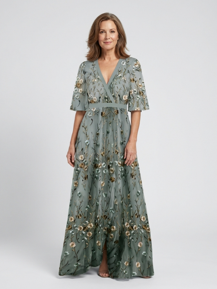 Sonja – Broderad maxiklänning med blomster